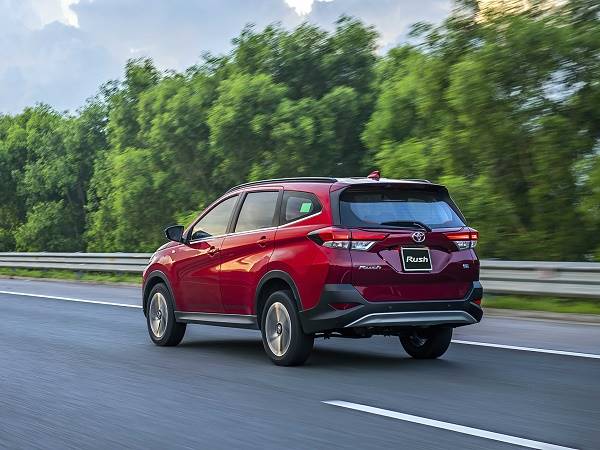 Đánh giá Toyota Rush 2021: Chiếc xe đa dụng đô thị tiện nghi và an toàn